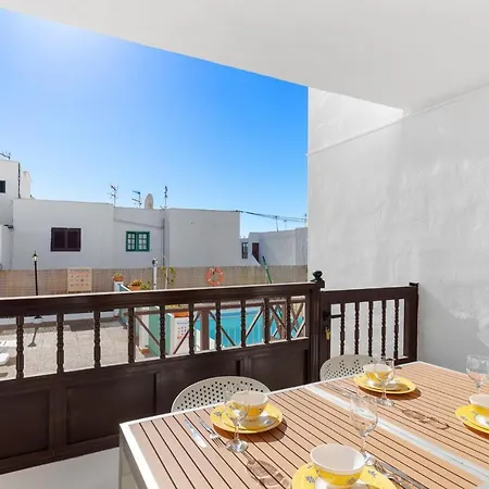 Blue Sky 아파트 *